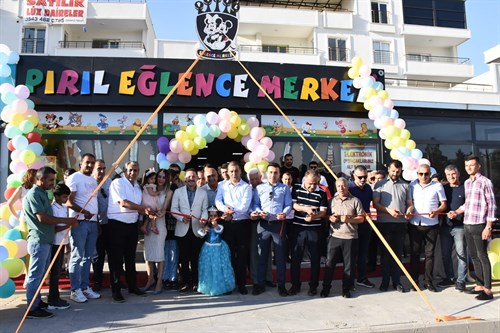 Kaymakam/Belediye Başkan V. Ercan Kayabaşı Pırıl Çocuk Eğlence Merkezi’nin Açılışını Gerçekleştirdi.